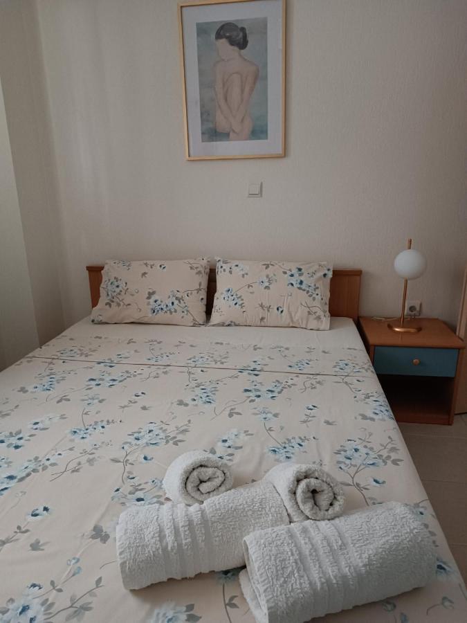 Appartement 3 Min From Station No2 Private Free Parking